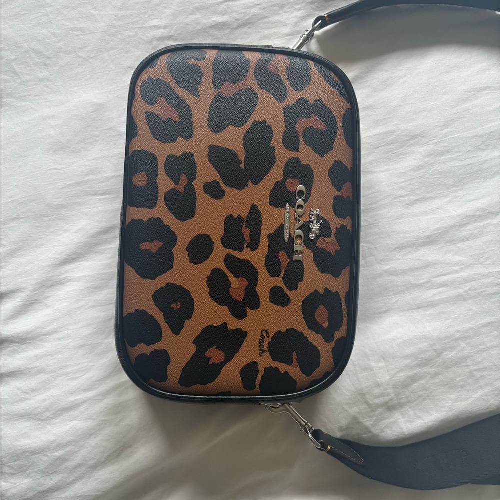 Coach Women's Jamie Camera Bag in Signature Canvas Cheetah